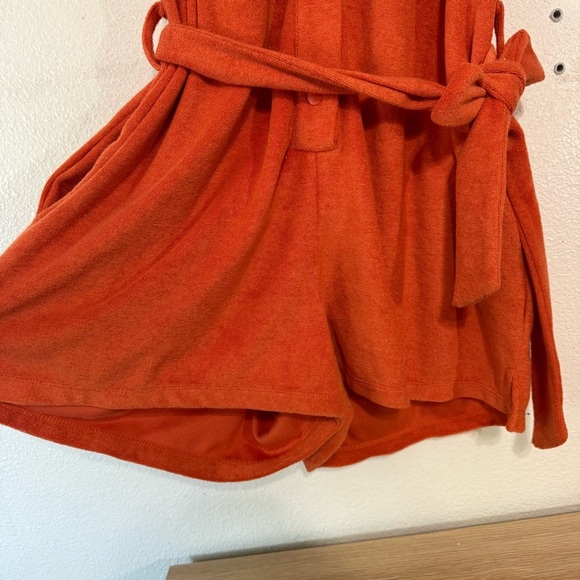 Beach Riot GIA Desa Size: Medium Snap Up Collared Terry Cloth Tie Waist Romper - Picture 5 of 9